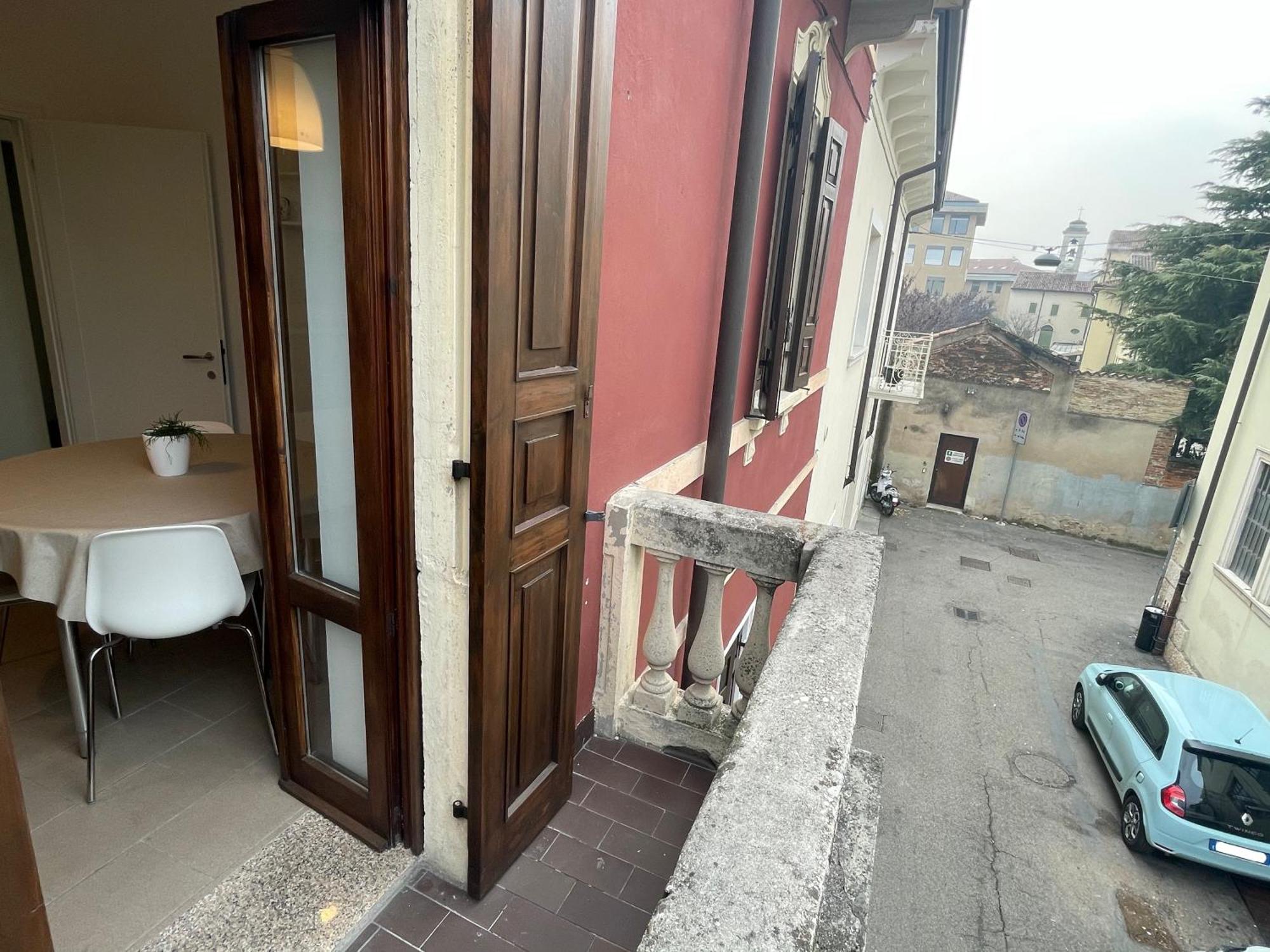 Valle 11 Verona Bagian luar foto